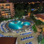 فندق Madara Park