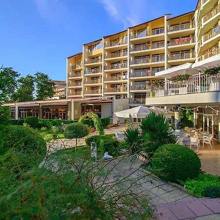 Madara Park Hotel 4*