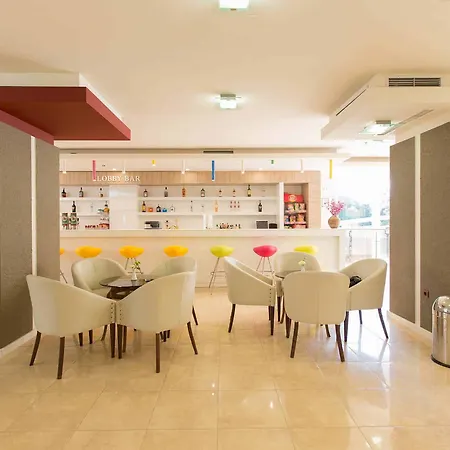 Отель Madara Park 4*