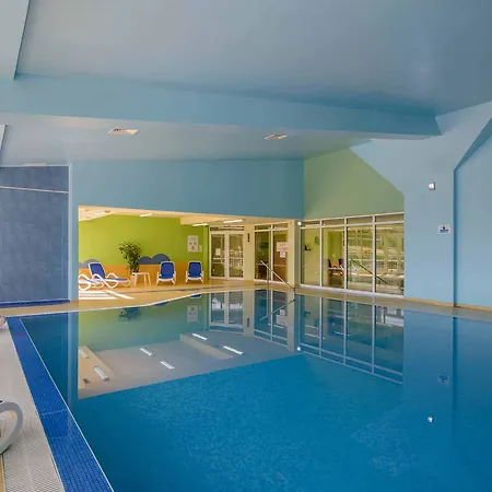 Madara Park Хотел 4*