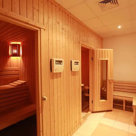 호텔 Madara Park 4*