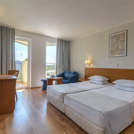 Madara Park Хотел Златни пясъци