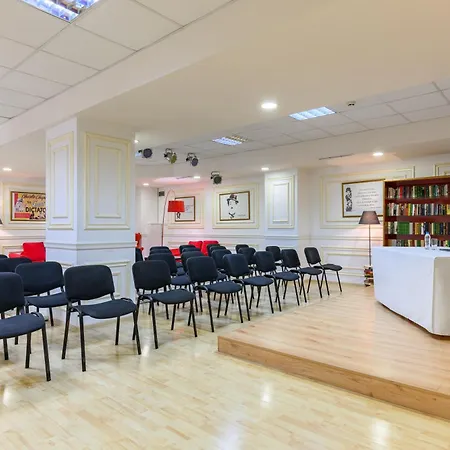 Madara Park 호텔 4*