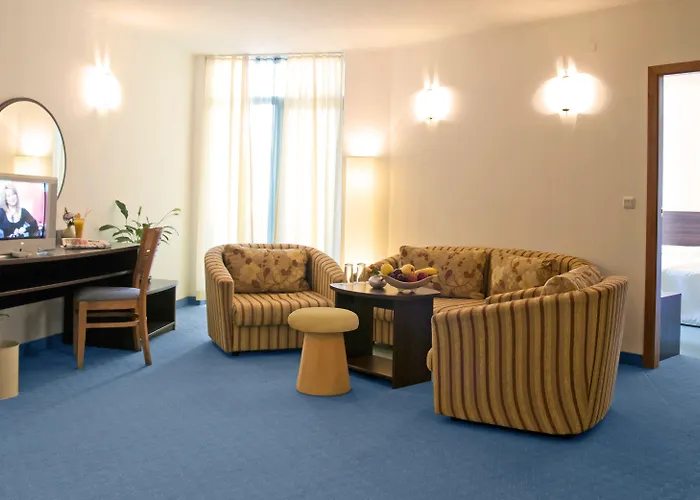 호텔 Madara Park 4*