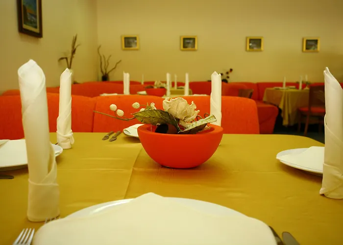 호텔 Madara Park 4*