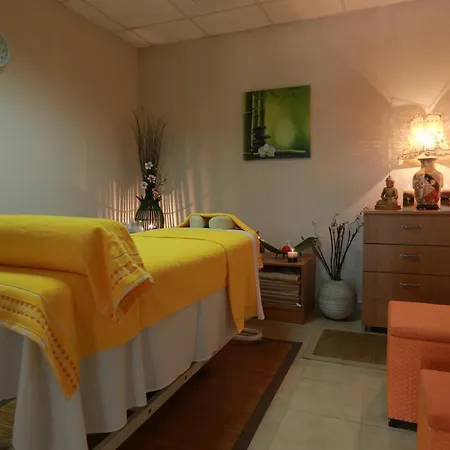 Madara Park ホテル