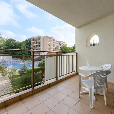 ホテル Madara Park 4*