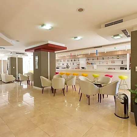 Hotel Madara Park 4*