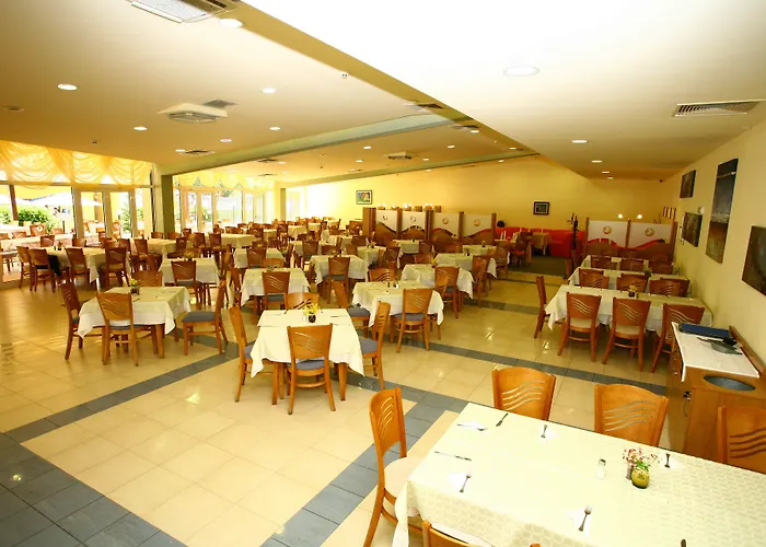 Madara Park 4* Golden Sands