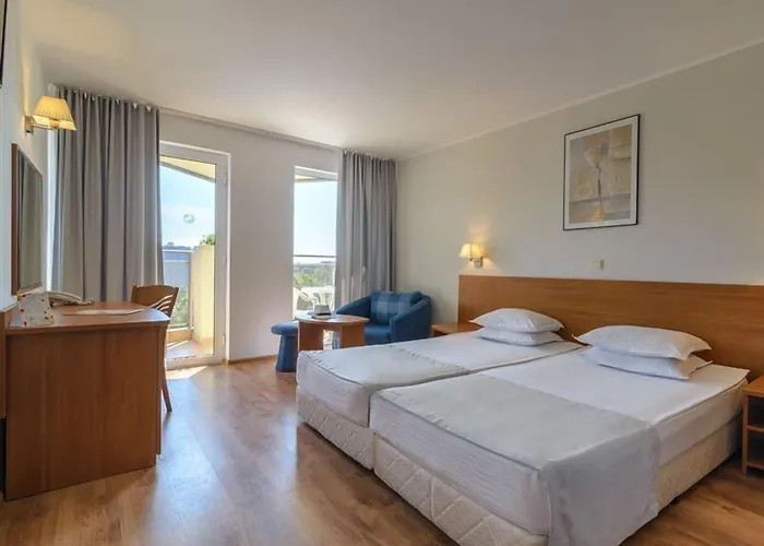 Madara Park Hotel Sables d'or