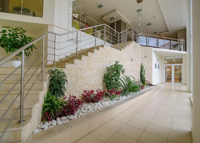 Madara Park Sables d'or